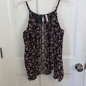 🔥3/$20🔥 Xhiliration floral cold shoulder blouse size XS
